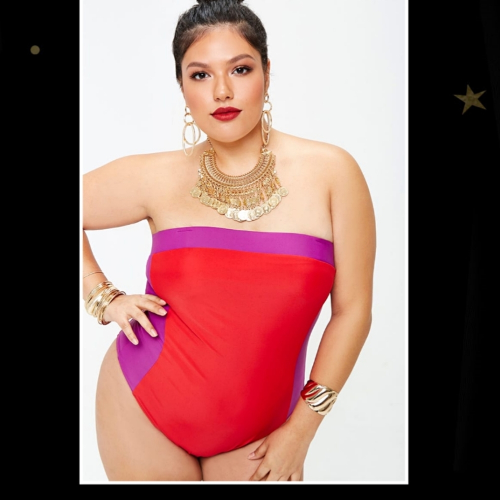 NWT Forever 21 One Piece Strapless Swimsuit